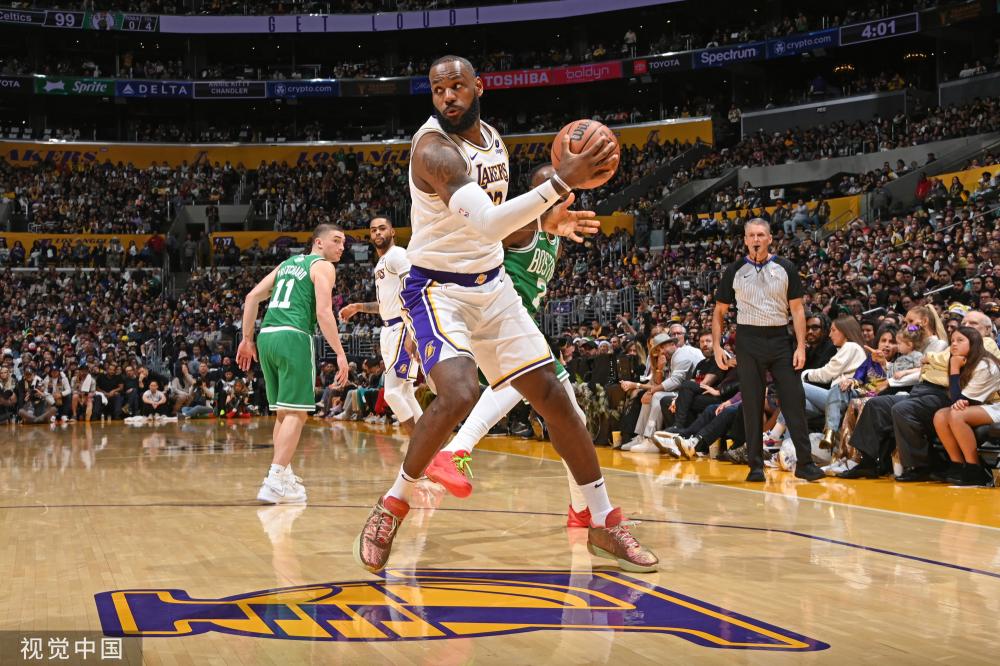 的中场配置 的中场配置